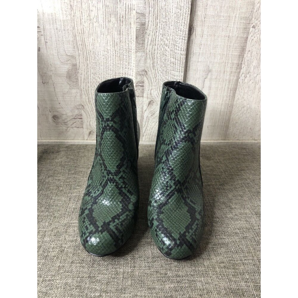 Womens INC Inernational Concepts Green Black Snakeskin Print Ankle Boots Size 5 - Picture 5 of 7